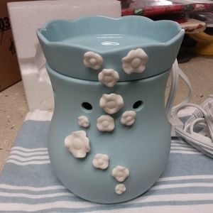 Scentsy Full Size Warmer NEW